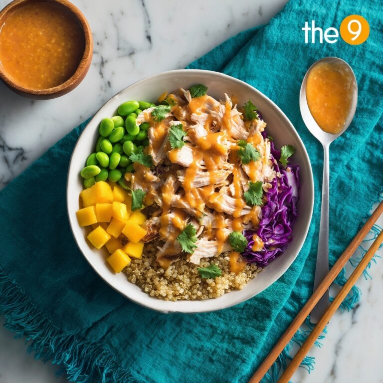 Creamy Chicken Protein Quinoa Bowls with Mango and Peanut Sauce Recipe