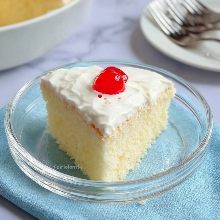 Delightfully Smooth Powdered Sugar Icing in 3 Easy Steps Recipe