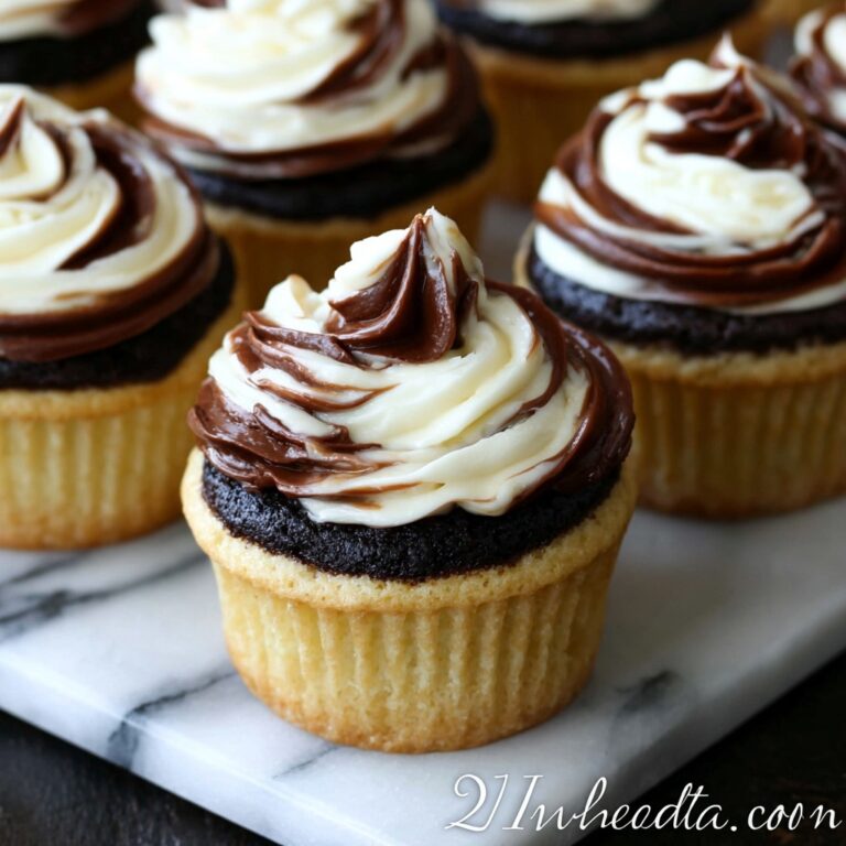 Perfect Swirl Cupcakes: Two-Tone Frosting Magic Recipe